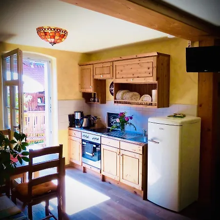 Jowatzky Altkoetzschenbroda Apartmán *
